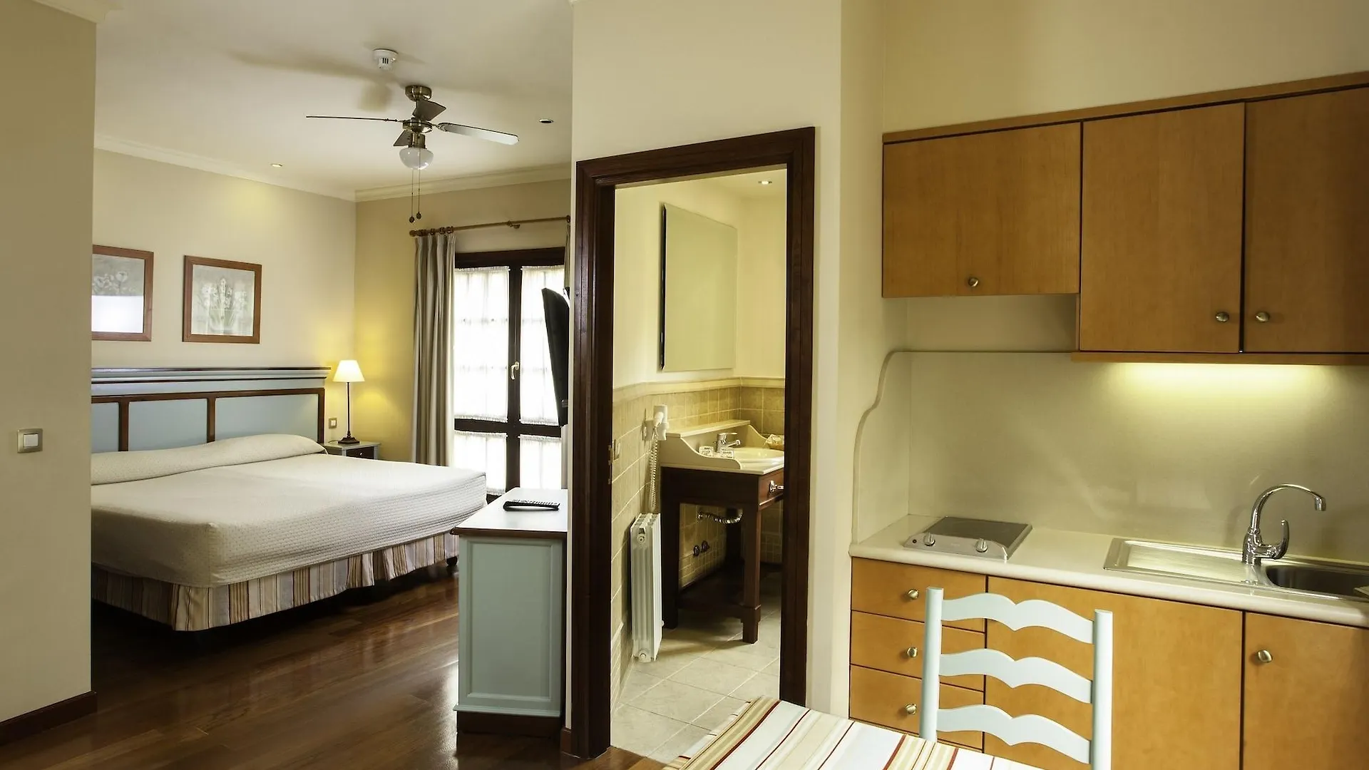 Laguna Nivaria Hotel & Spa 라 라구나