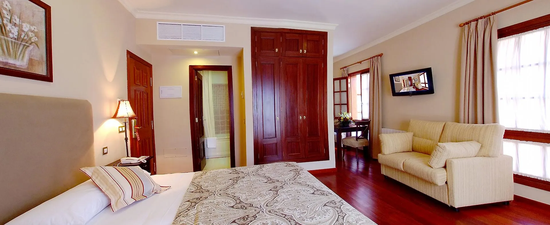 Laguna Nivaria Hotel & Spa 라 라구나 4*,